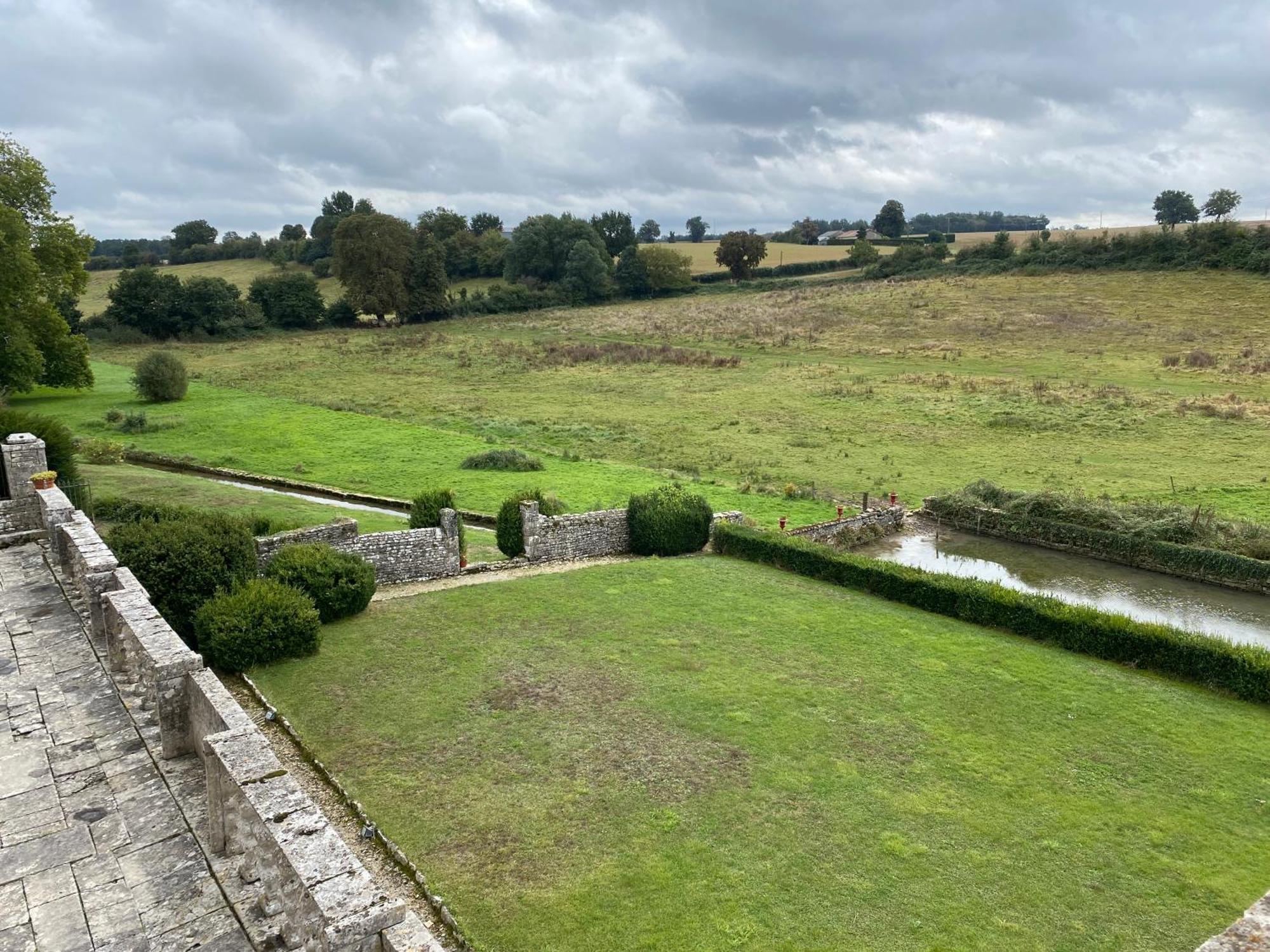 Chateau De Cibioux Surin  Exterior photo